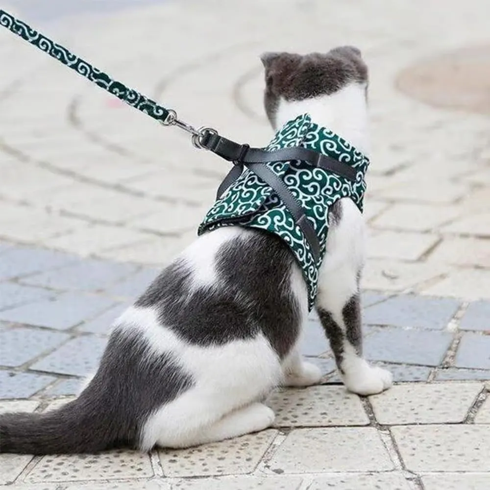 Cat Dogs Vest Harness and Leash, Anti-Break Away Chest Strap, Cats Clothes, Breathable Cat Harness Set, Escape Proof Soft Adjustable Vest Harnesses for Cats for Girl&Boy Cat Walking (Green, s)