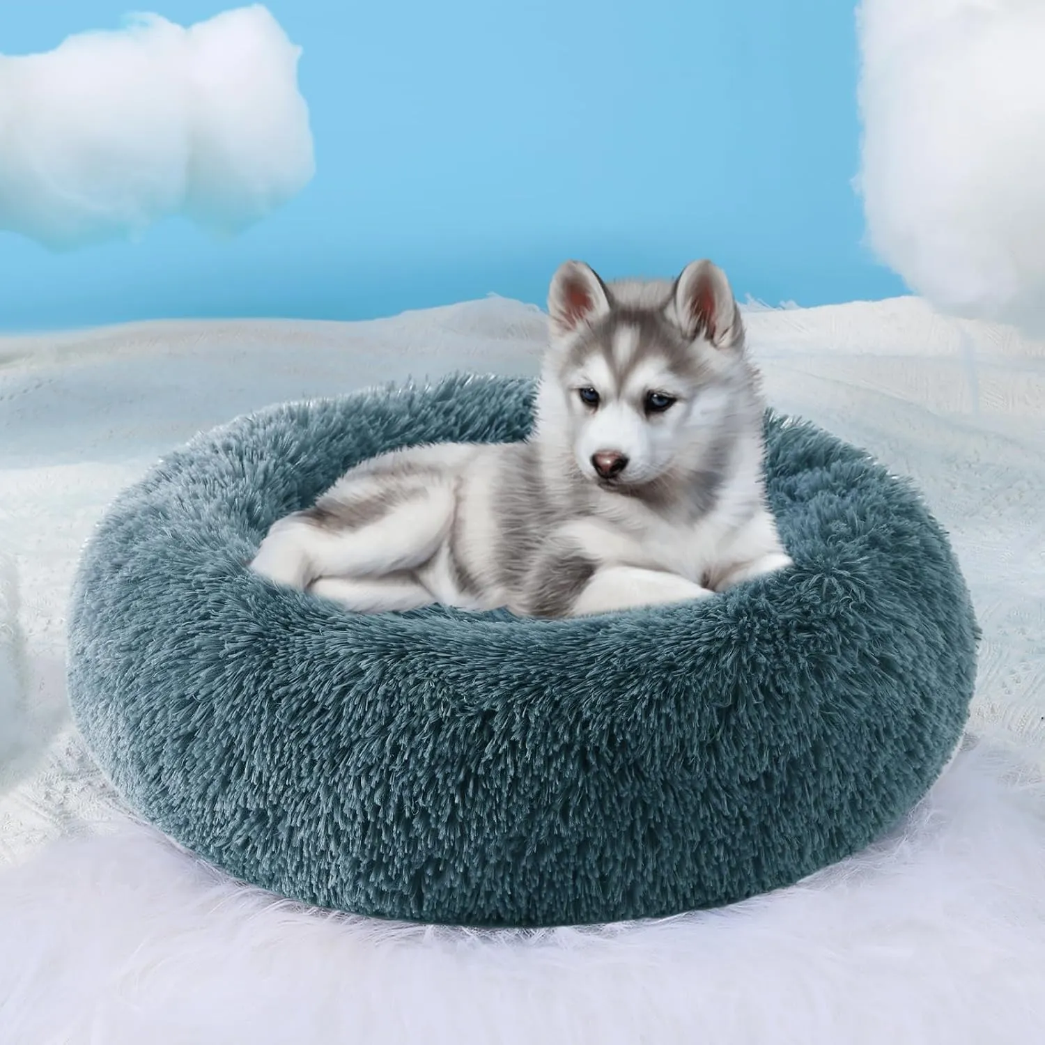 HYQ Small Dog Bed, Cat Beds for Indoor Cats, Pet Beds for Small Dogs, Fluffy Faux Fur Plush Small Dog Bed, Washable Puppy Bed with Anti-Slip Bottom, Dog Bed Small Size Dog (Blue Gray, 17 Inch)