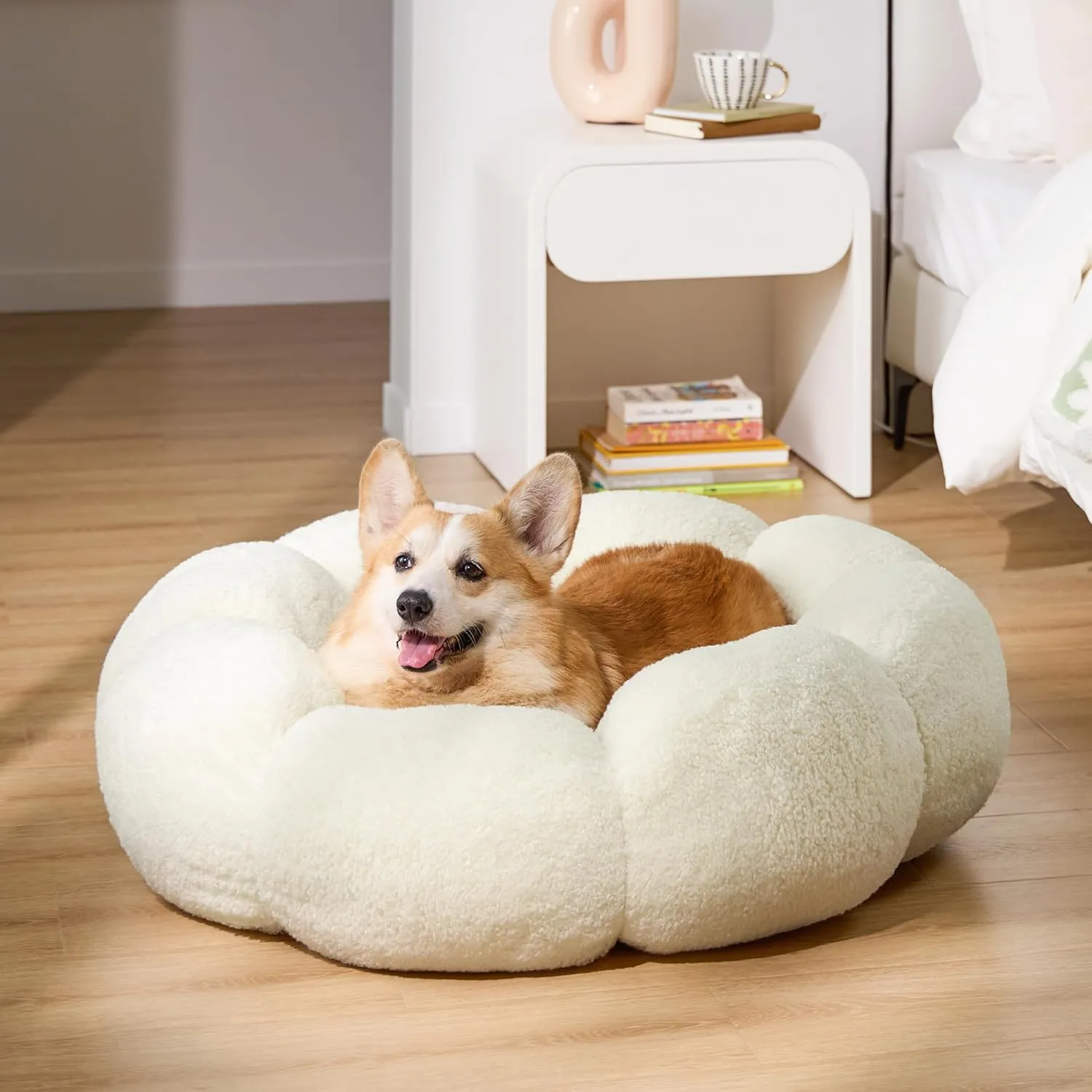 LE SURE Calming Large Dog Bed - Flower Donut Round Fluffy Puppy Bed in Plush Teddy Sherpa, Non-Slip Cute Flower Dog Beds, Large Pet Bed Fits up to 100 lbs, Machine Washable, Cream 36''